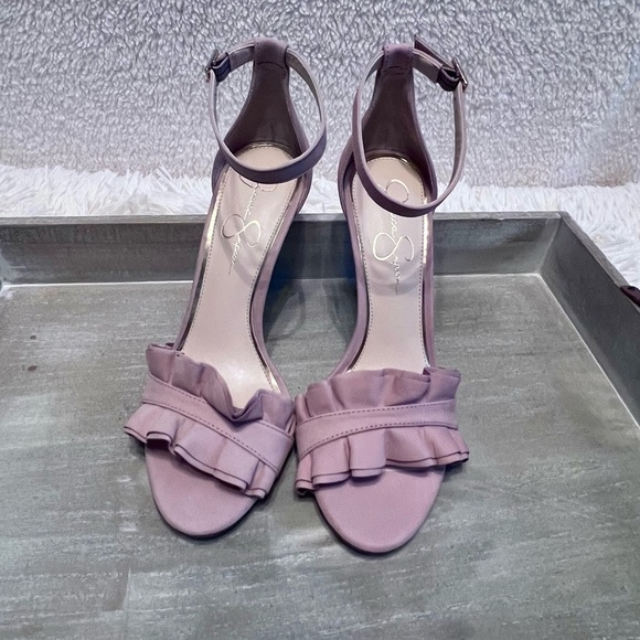 Jessica Simpson Pink Ruffle Heels - Picture 4 of 9